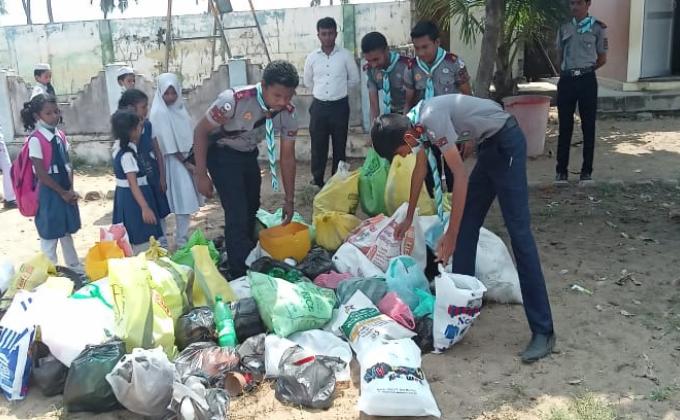 Dengue awareness and collecting garbage from student's environment