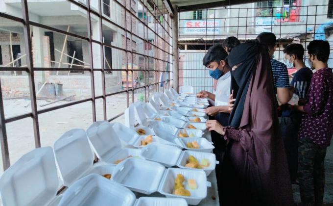 ইফতার বিতরন কর্মসূচি ২০২১ ( দনিয়া জোন) 