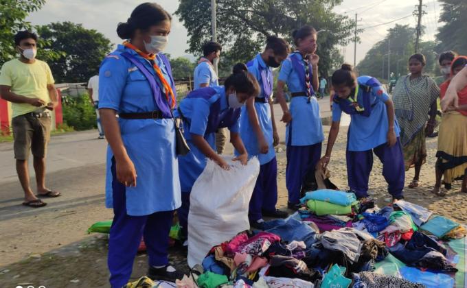 Clothes distribution