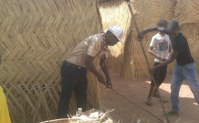 activités de bonne Action des jeunes scouts du groupe BAWAJANGORZO du Niger