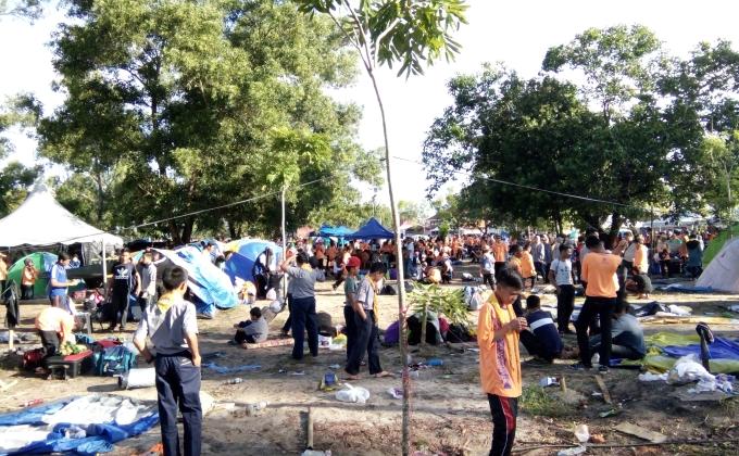 Gotong-royong membersihkan tapak perkhemahan Jambori ASEAN ke-5