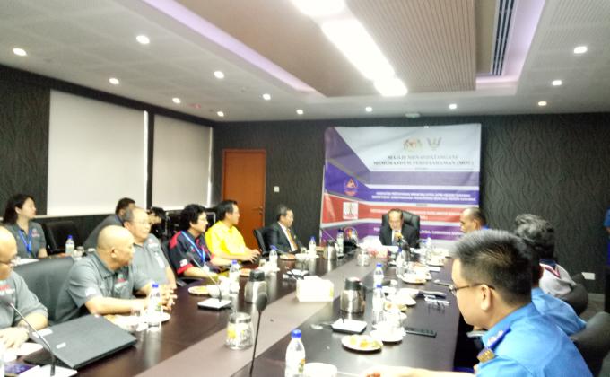 Memorandum Persefahaman APM, SARES dan Pengakap Sarawak