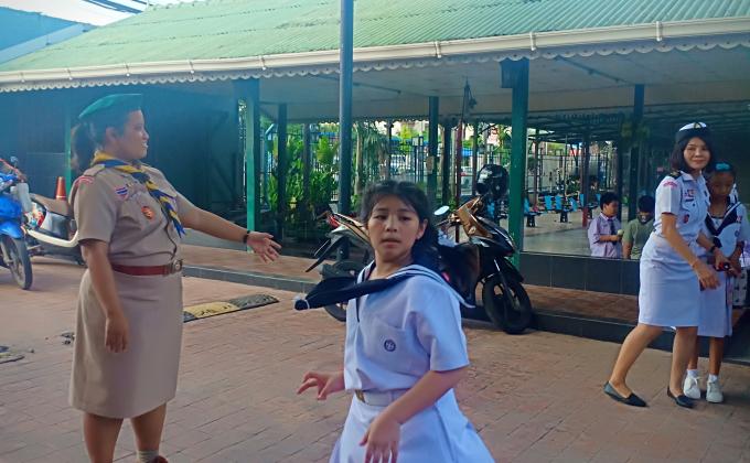 บำเพ็ญประโยชน์