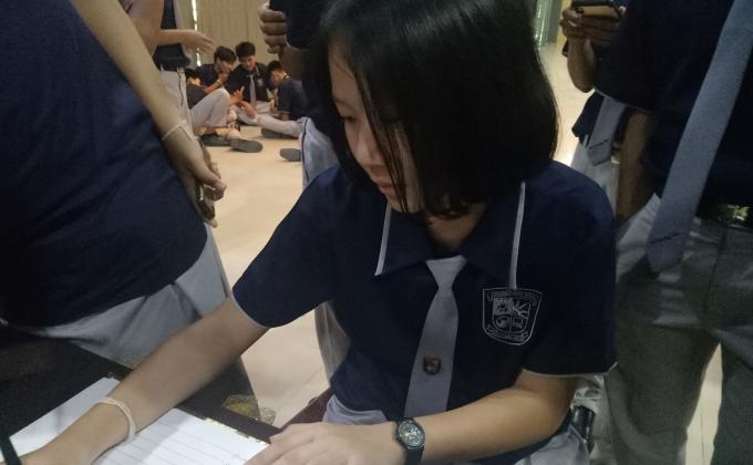 ลงนามถวายพระพรร.10