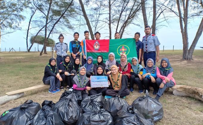 Vigil and Cleaning Beach Climate Action for Peace