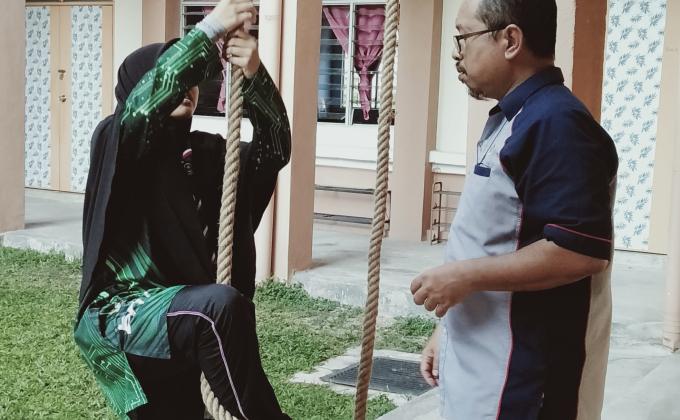 Latihan Panjat Tali SUPERB Scouts