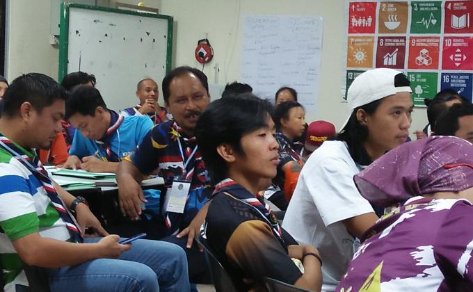 Asik dengar ceramah Mohd Izwan
