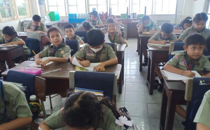 ให้ความรู้การป้องกันฝุ่น