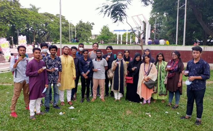 সাপ্তাহিক ক্রুমিটিং 