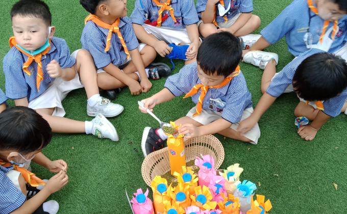 กิจกรรมงานประดิษฐ์