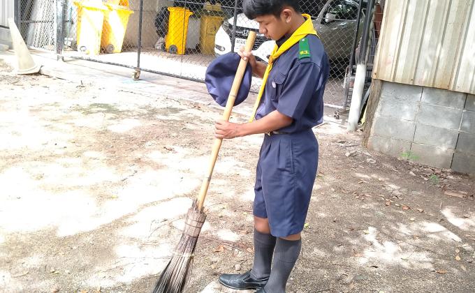 กวาดขยะ