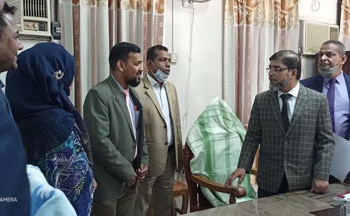 সরকারি এম এম কলেজের নবাগত প্রিন্সিপাল স্যারের আগমন এবং ফুলের অভ্যার্থনা অনুষ্ঠান 