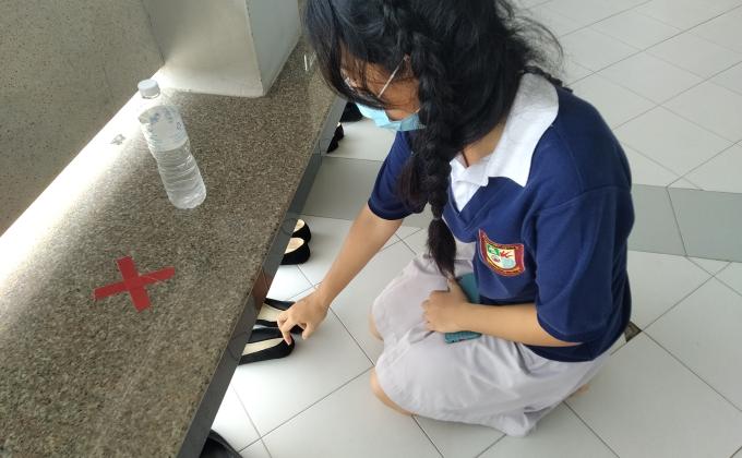 จัดรองเท้า