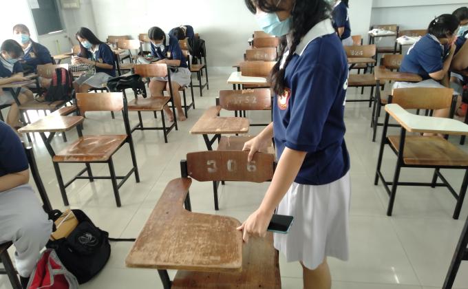 จัดโต๊ะ