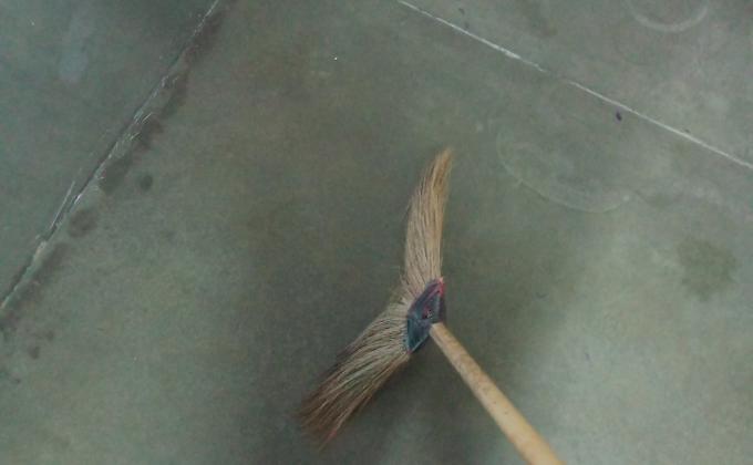 กวาดบ้าน