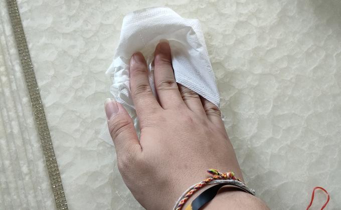 เช็ดโต๊ะ