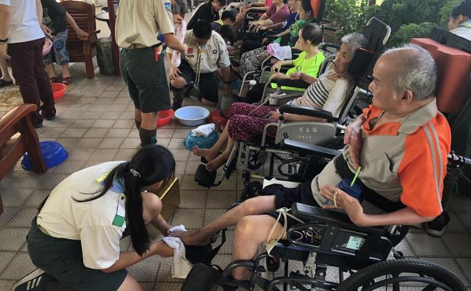 端午粽情飄香傳愛關懷老人活動