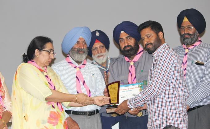 Me honour with State Award 2015 