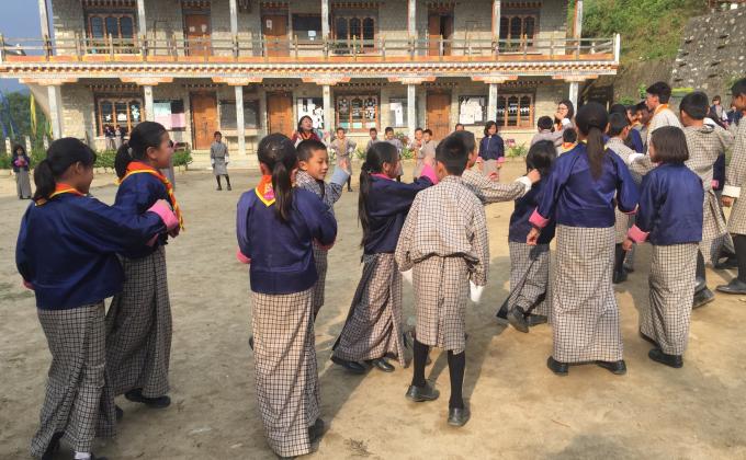 Educating youths with scouting knowledge 