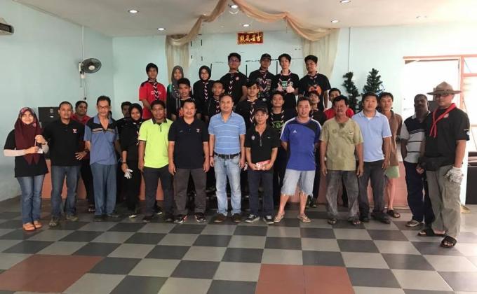 Kerja membersih kawasan kg salak sepang selangor