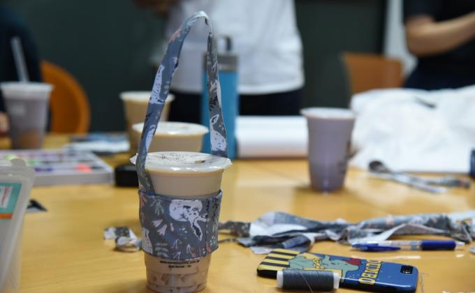 Making Recyclable Boba Cups Holder