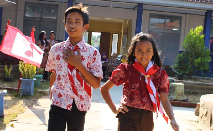 Scout Fashion Show 2013