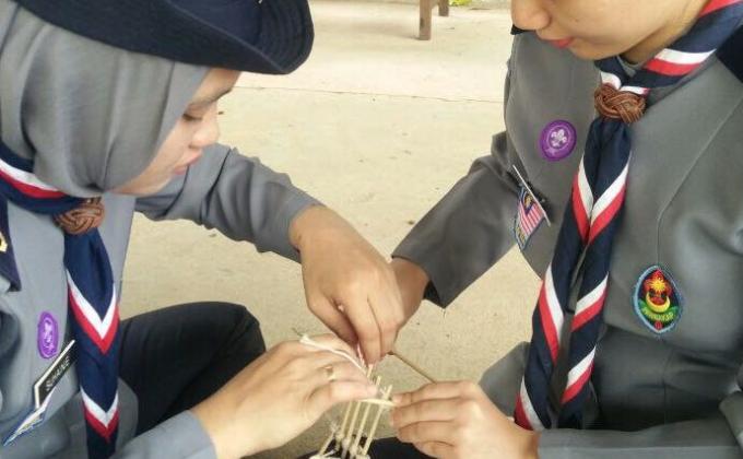 KRAF PERKHEMAHAN (GAJET)
