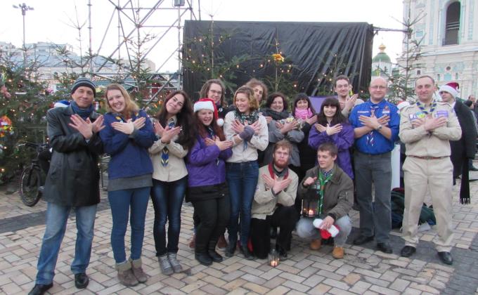 ‪Light of Peace‬ from Bethlehem united Ukrainian and German Scouts