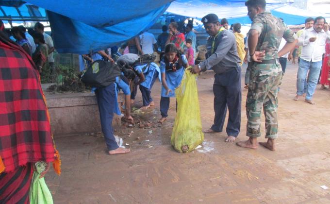 CLEANNESS & TRAFFIC CONTROL