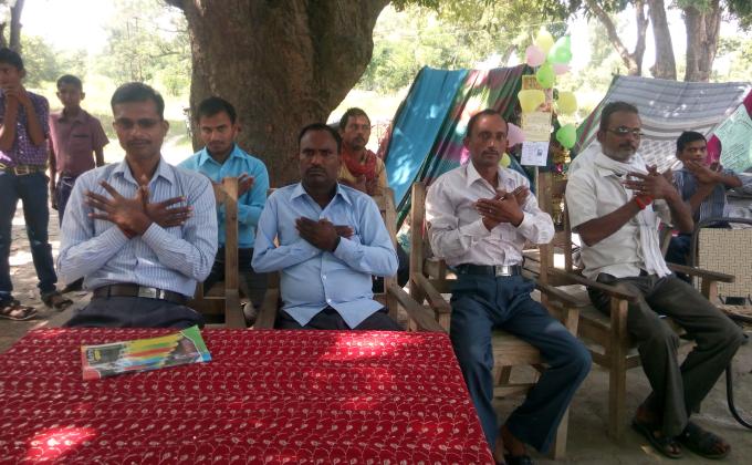 स्काउट गाइड की जानकारी प्राप्त कर समाज सेवा को तैयार 