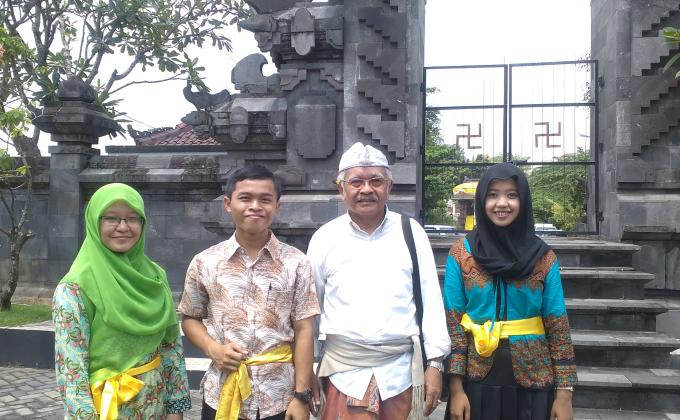 Latihan Rutin Saka Pariwisata Kota Semarang di Pura Agung Giri Natha