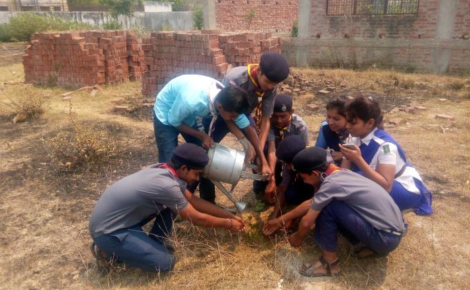 विश्व पृथ्वी दिवस के अवसर पर हुआ वृक्षारोपण।