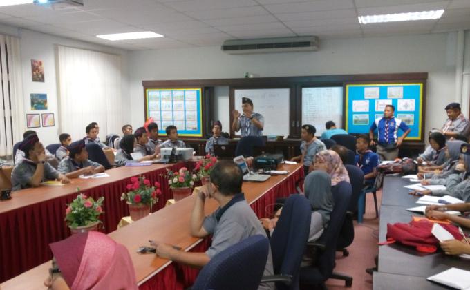 Taklimat Messengers of Peace oleh Dr Amir Hamzah kepada pemimpin dan ahli pengakap PPM Pahang di SMK Gali (14.5.2016)