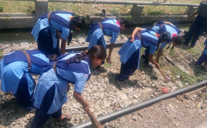 रेलवे जंक्शन- फ़ैज़ाबाद पर इण्डियन स्काउट/गाइड ग्रुप (स्वतंत्र) ने स्वच्छ भारत अभियान को गति प्रदान की।