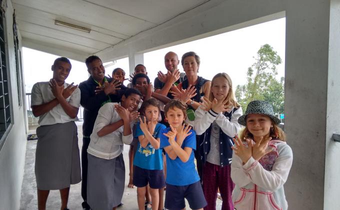 KIWIS SPREADING PEACE