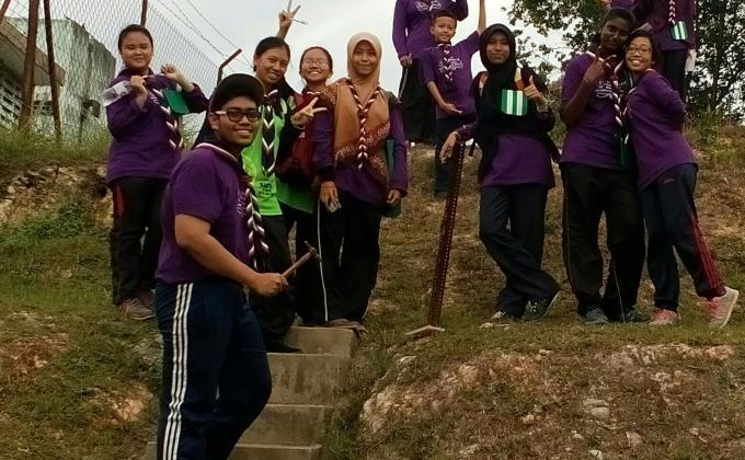Jalan lasak dan pandu arah