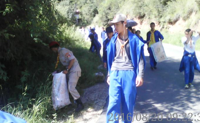 Cleaning for green Bhutan