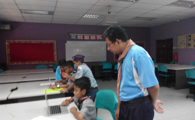 Berkhidmat Di Kursus Lencana Keris Perak & Emas SK Taman Rinting 2