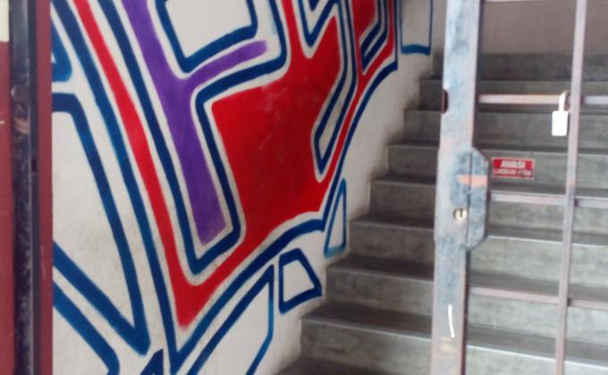 Mural pusat sumber sekolah.