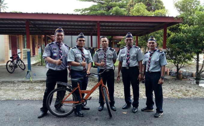 Kayuhan Merdeka : Lencana Basikal