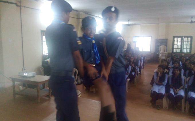 first-aid class for Redcross unit student
