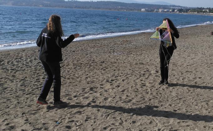 "MAKE A KITE" Challenge