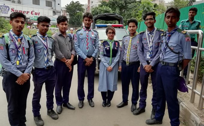 ট্র্যাফিক পুলিশকে সহায়তা প্রদান কার্যক্রম  