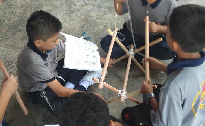 Pertandingan Pembinaan Gajet antara Unit Beruniform