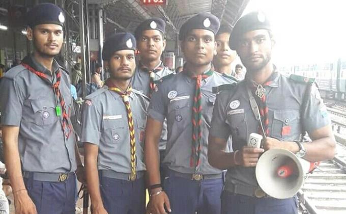 Service During Guru Purnima Mela