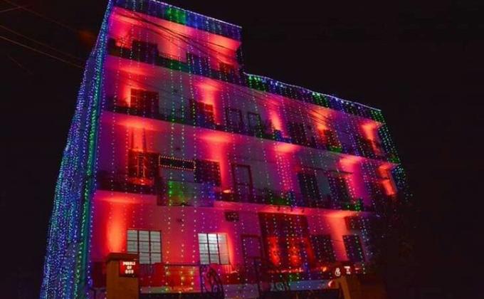 Arrangement of foundation day