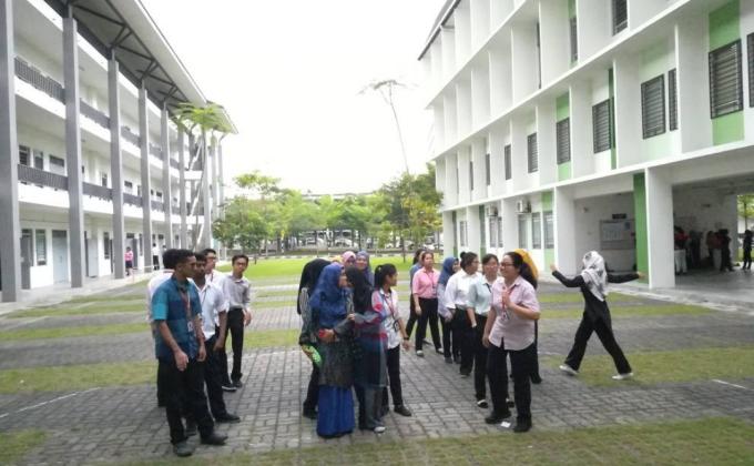 First scout activity at Form 6 college Mahkota in 2018