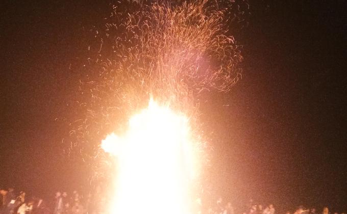 preparing for the camp fire on foundation day