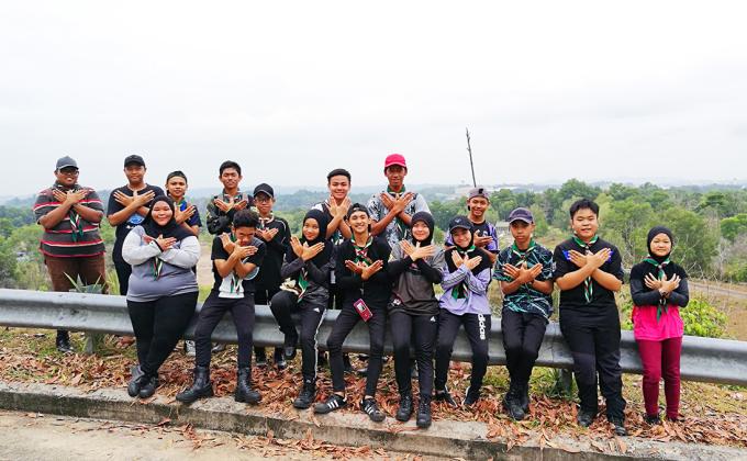 Kempen Membersihkan Tanah Perkuburan Orang-Orang Islam Bukit Bayut, Kampong Terunjing, Mukim Berakas, Brunei Darussalam