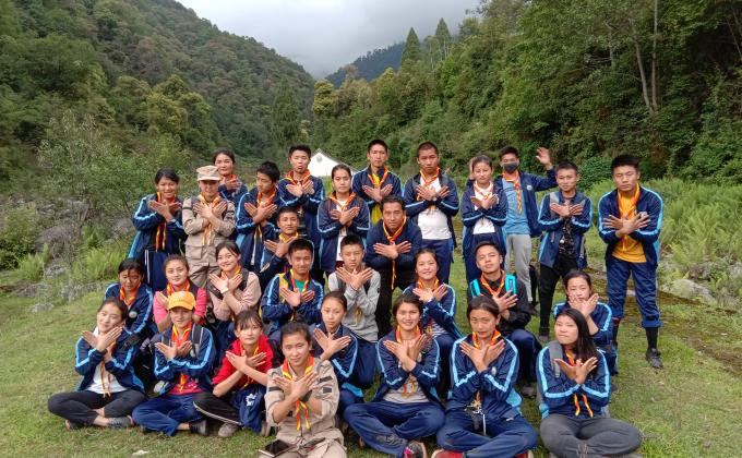 Community service at Khaling 